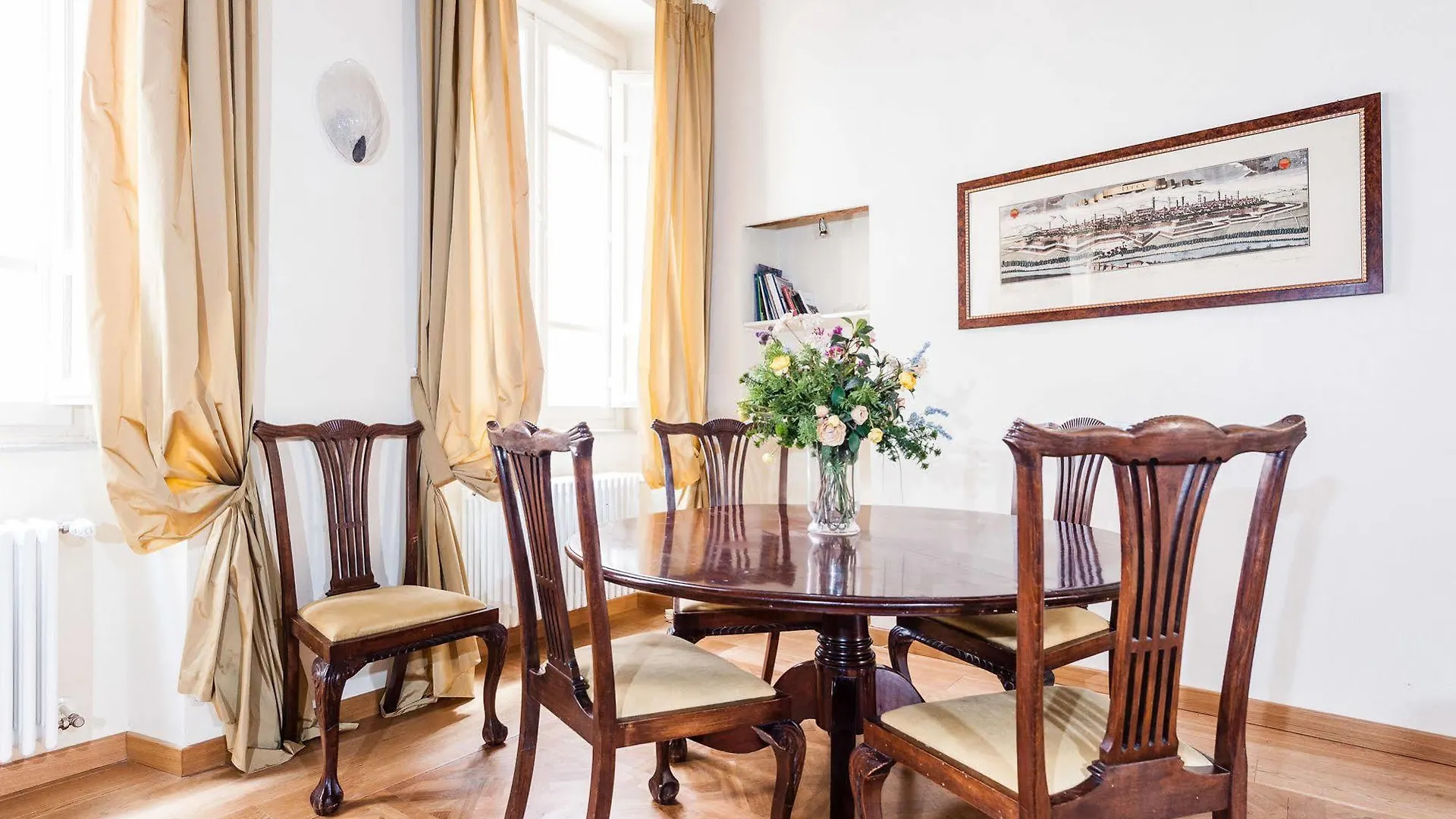 Palazzo Guinigi Apartment Lucca 0*,  Italy